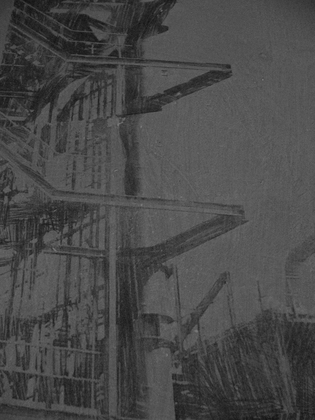 Particolare di una struttura aerea in una pittura murale d'autore. Giada Giuliani utilizza il bianco e nero per enfatizzare i volumi e la profondità spaziale all'interno dei suoi murales industriali.